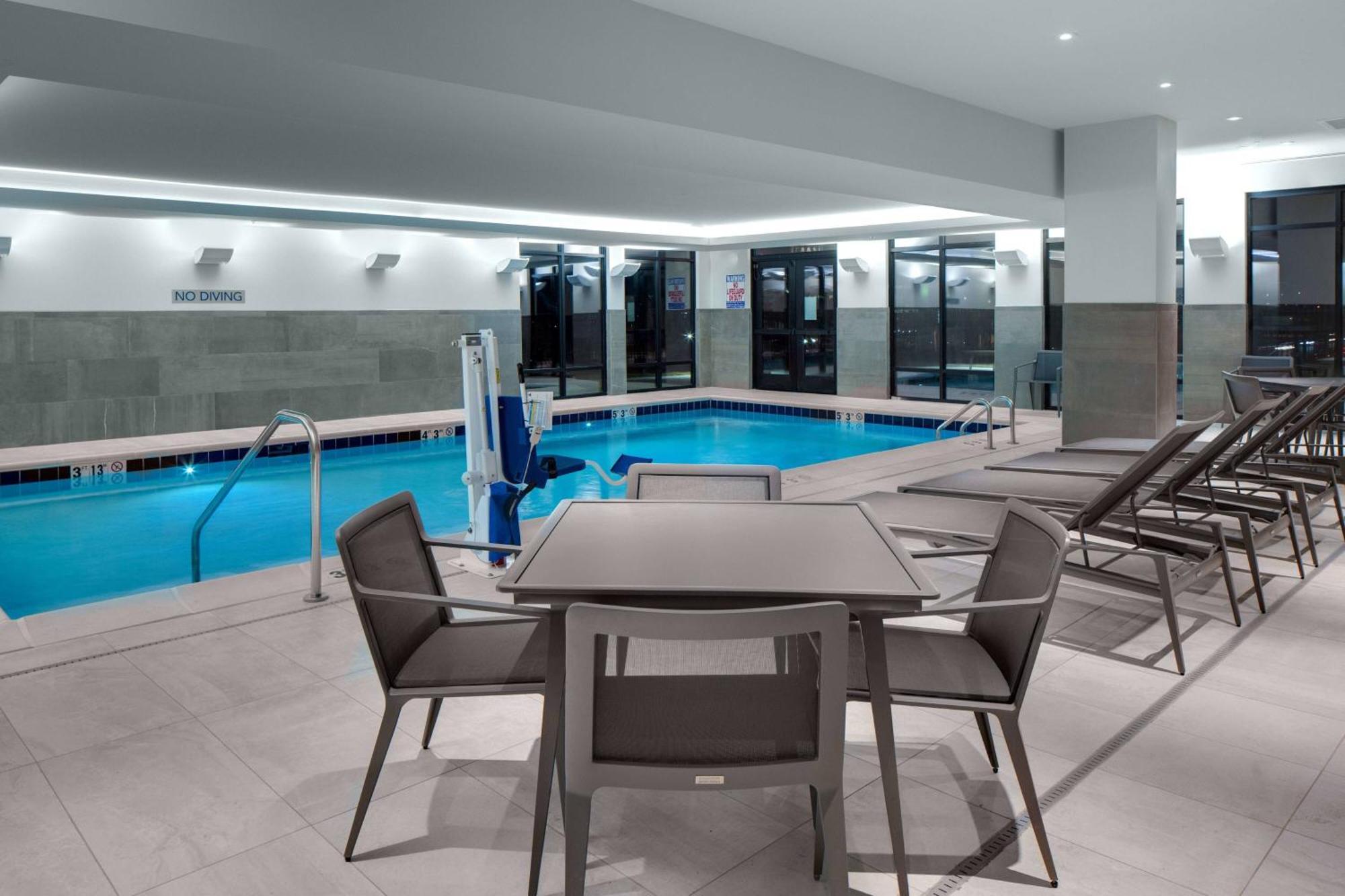 Courtyard By Marriott Τζέφερσον Σίτι Εξωτερικό φωτογραφία